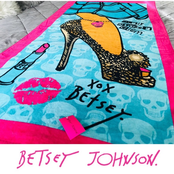 Betsey Johnson Pink & Aqua Party Heel Beach Towel - Picture 5 of 8